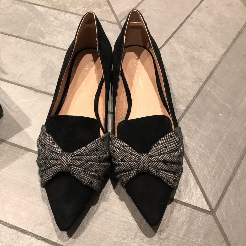 Anthropologie tie knot city flat Sold Out